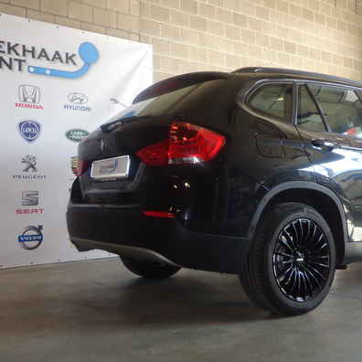 Bmw x1 trekhaak verticaal afneembaar 