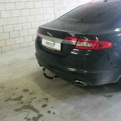    Jaguar XF trekhaak verticaal afneembaar