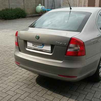   Skoda octavia sedan trekhaak verticaal afneembaar