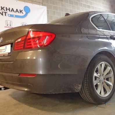 Attache remorque bmw 5