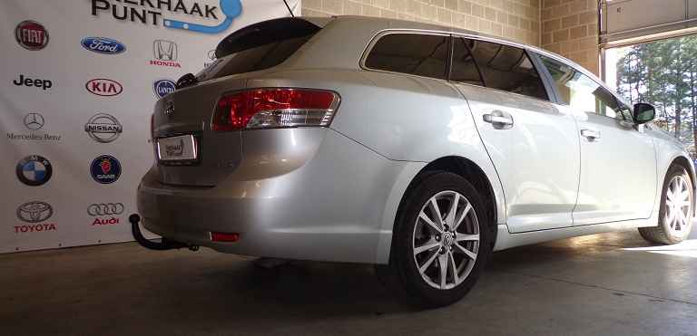 Avensis trekhaak 