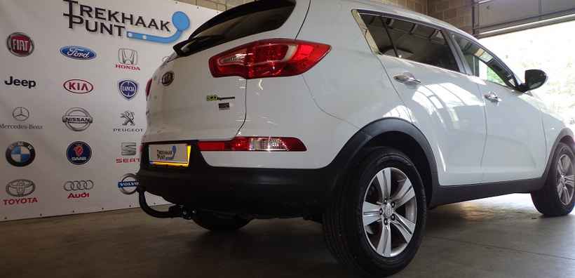 Kia sportage attache remorque