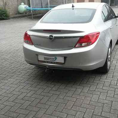  Opel insingia sedan trekhaak afneembaar