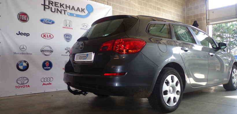 Trekhaak astra J