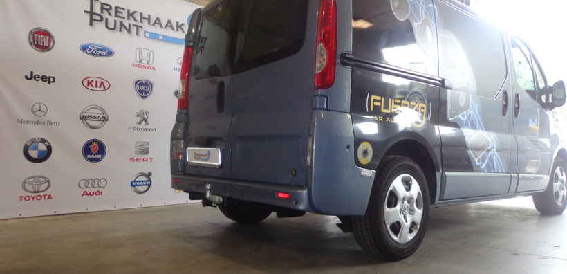 Trekhaak opel vivaro 