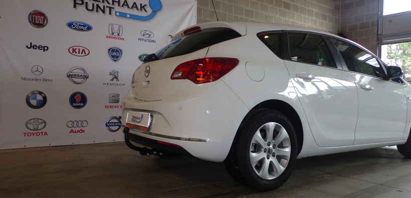 Vaste trekhaak opel astra J hatchback 