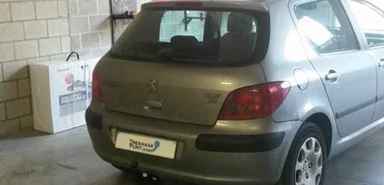 Vaste trekhaak peugeot 307