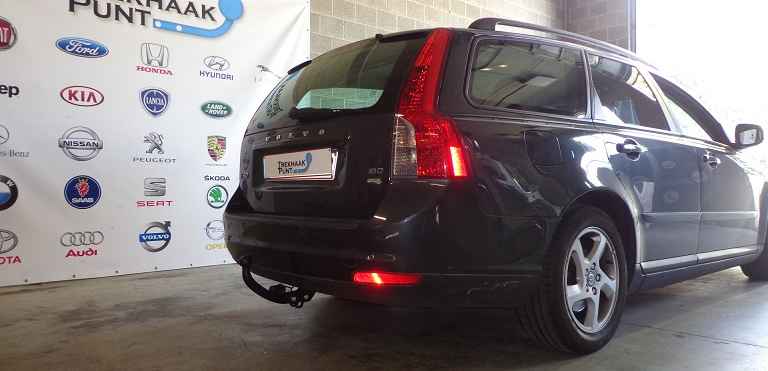 Volvo v50 attelage fixe